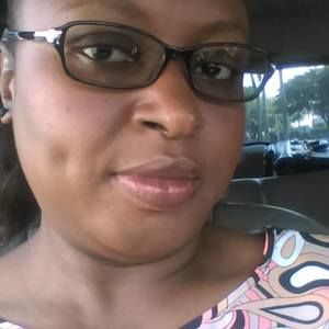 Meet your Posher, Ena